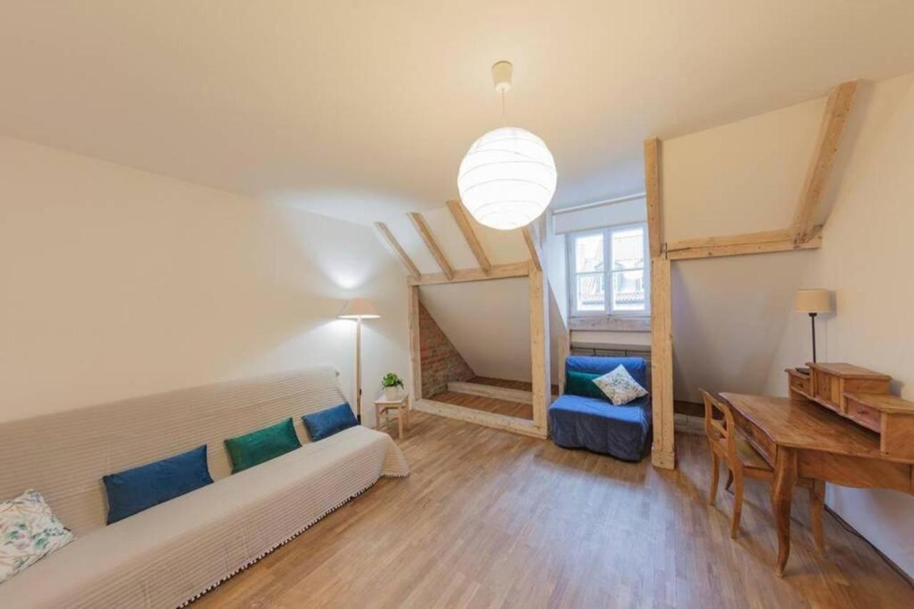 Snug Apartment In A Tenement House - Old Town - F50/5 วอร์ซอ ภายนอก รูปภาพ